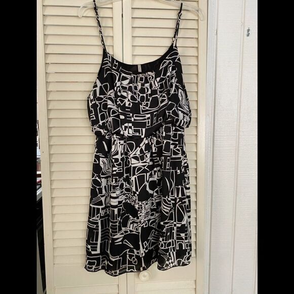 My Story black and white sundress - Picture 2 of 8